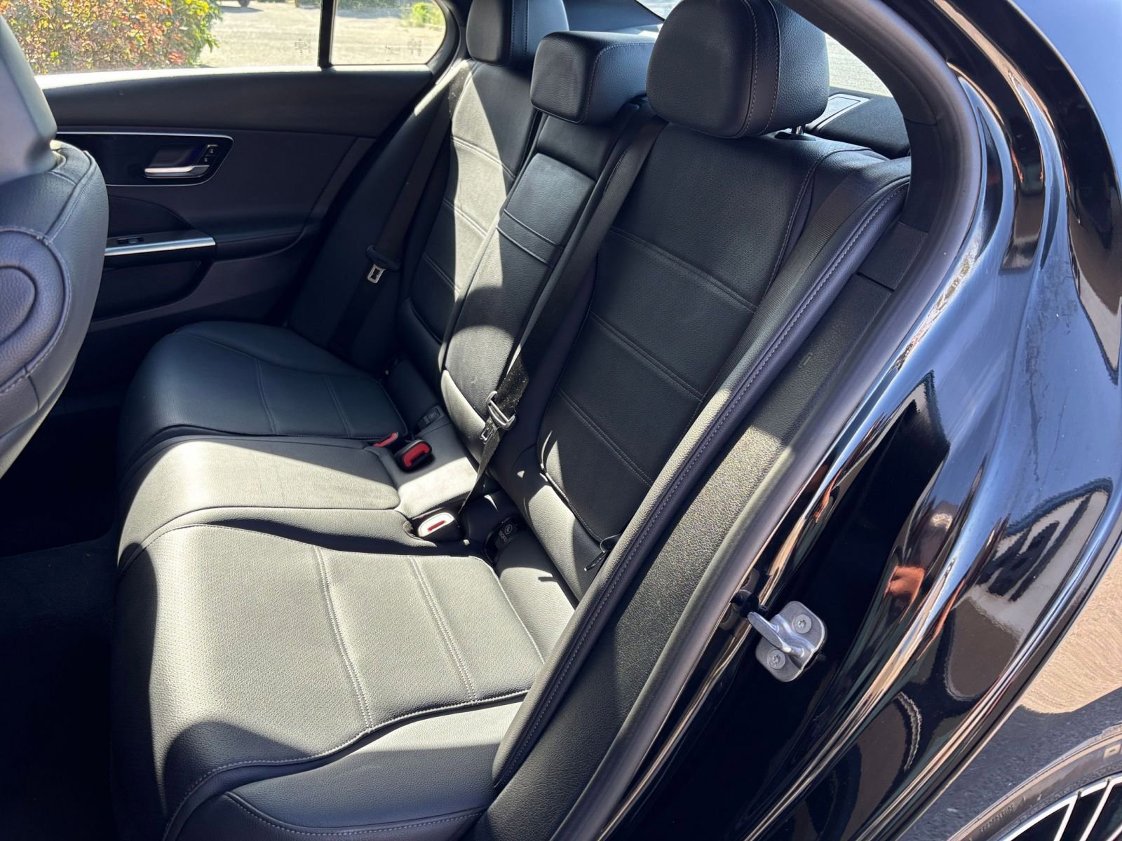 Used 2024 Mercedes-Benz C 300 Sedan image 39