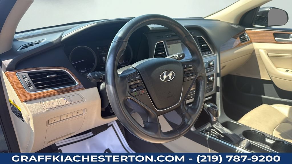 Used 2015 Hyundai Sonata Limited w/ Option Group 05 FWD image 30