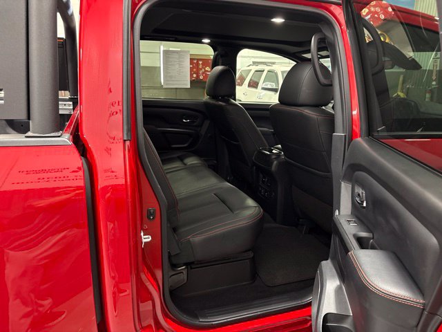 Used 2024 Nissan Titan PRO-4X w/ Pro-4x Convenience Package AWD/4WD image 15