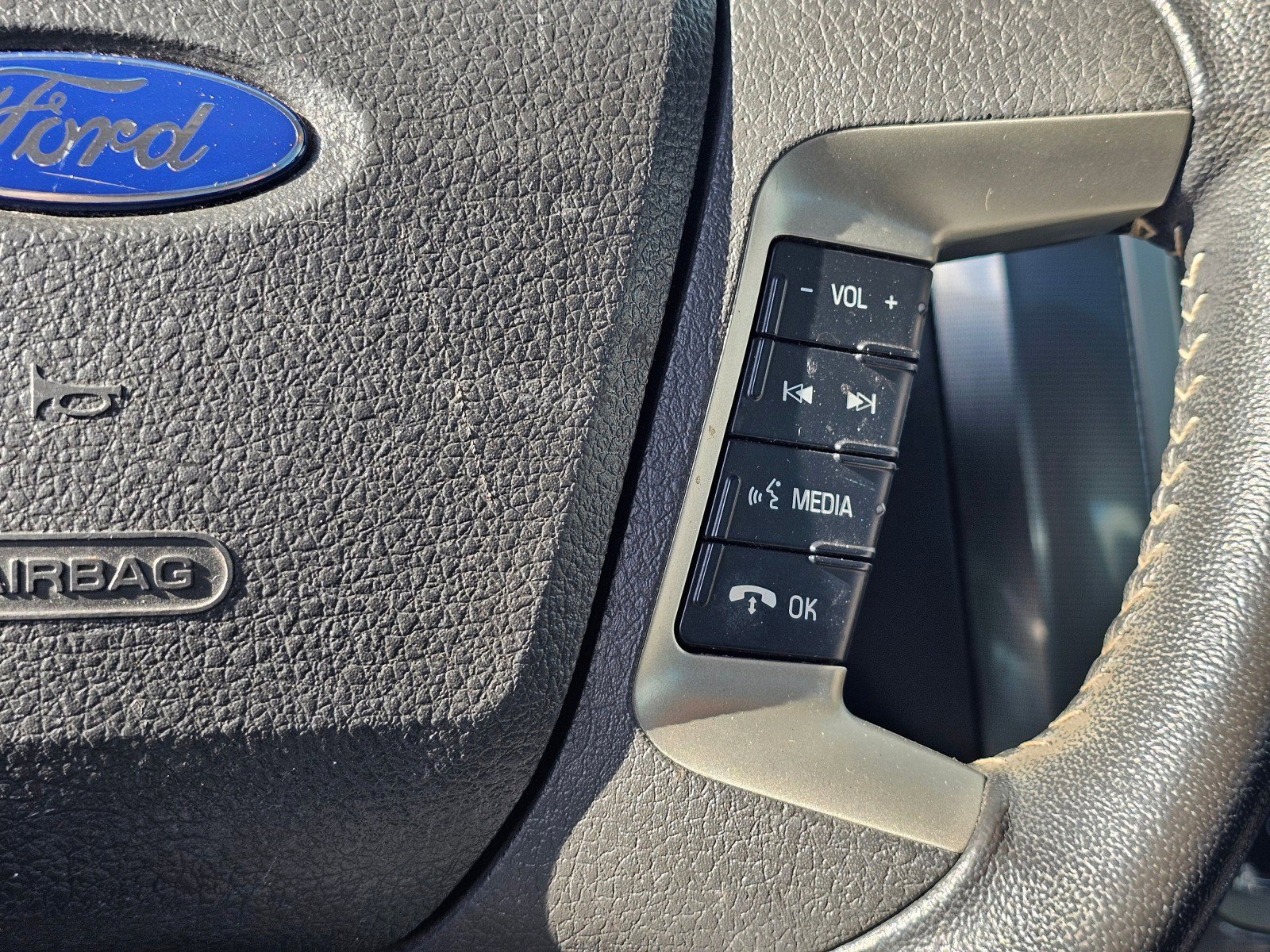 Used 2012 Ford Fusion SEL image 27