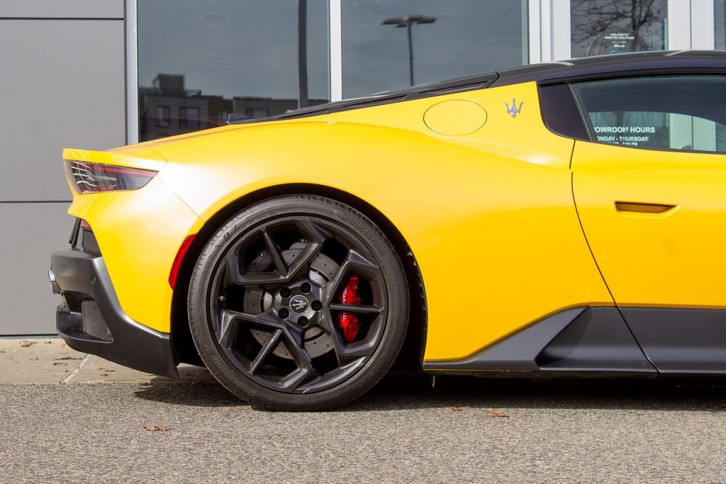 Used 2022 Maserati MC20 Coupe RWD image 7