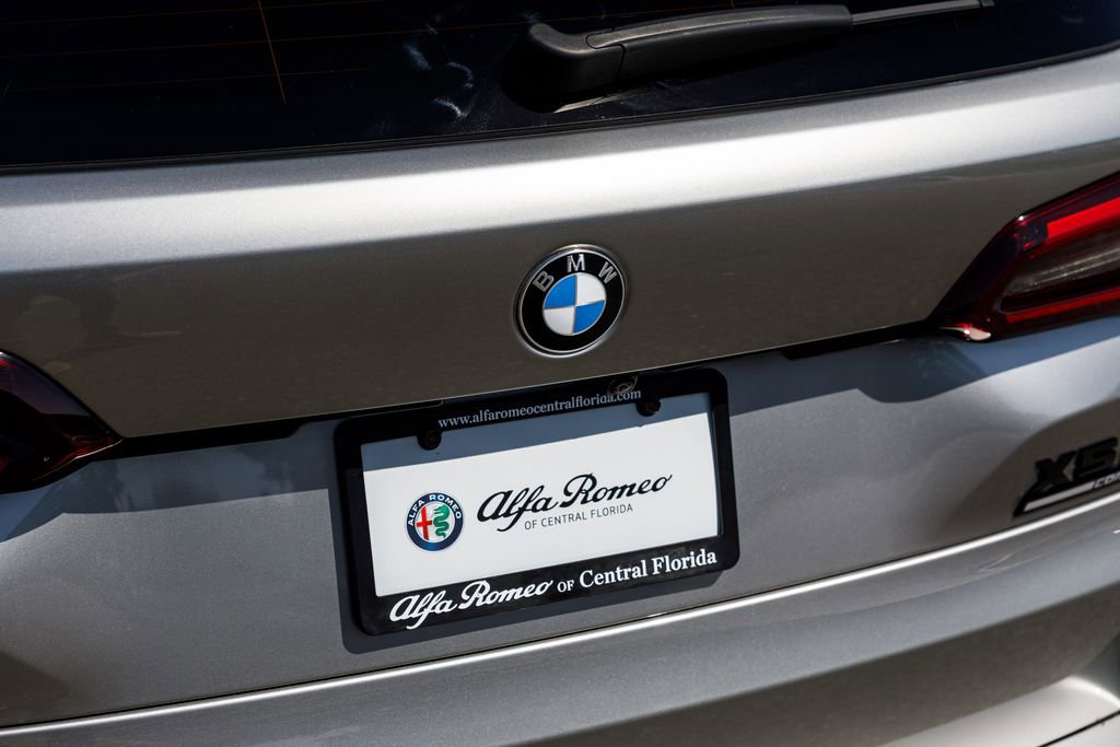 Used 2022 BMW X5 M w/ Competition Package 2 image 15