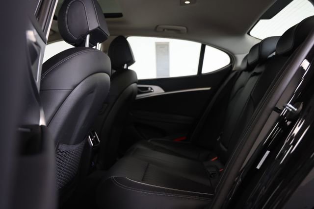 Used 2026 Genesis G70 2.5T Prestige image 31