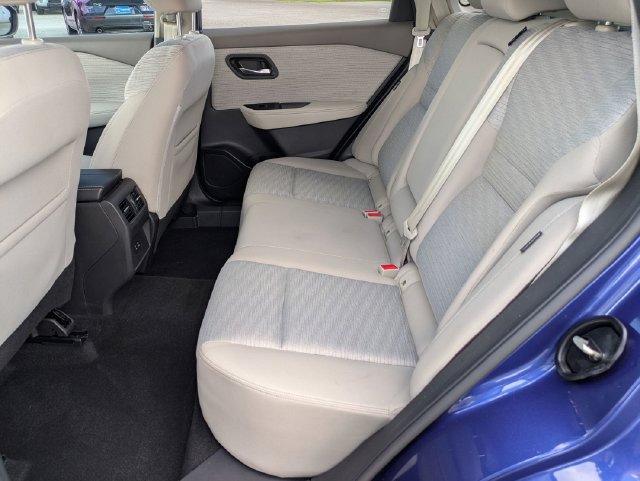 Used 2021 Nissan Rogue SV FWD image 25