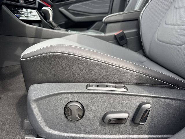 New 2026 Volkswagen Jetta SEL FWD image 12