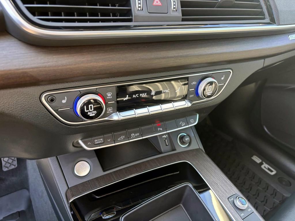 Used 2024 Audi Q5 e Premium image 22