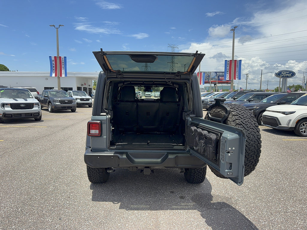 Used 2024 Jeep Wrangler Unlimited Sport AWD/4WD image 7