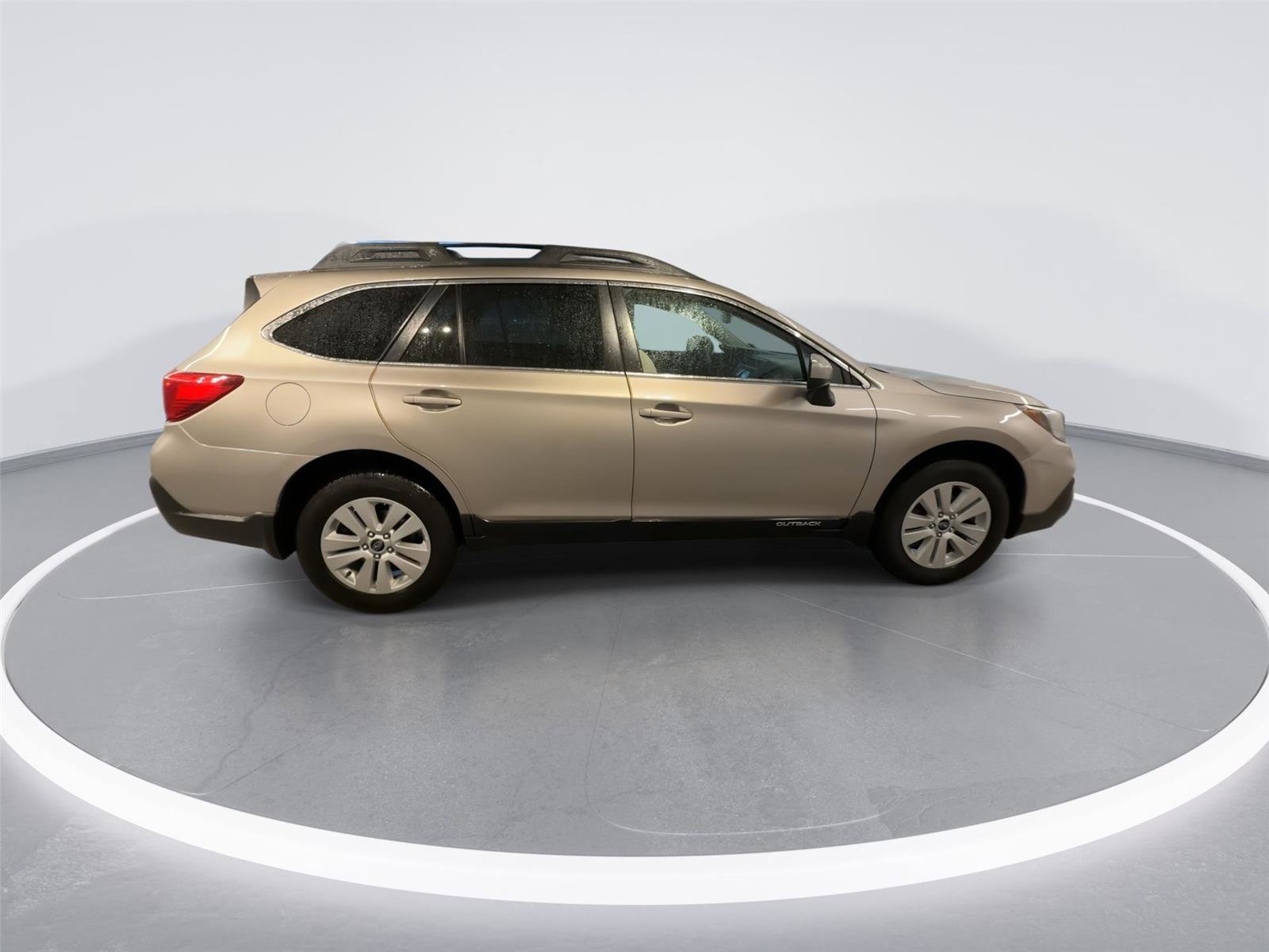 Used 2019 Subaru Outback 2.5i Premium image 9