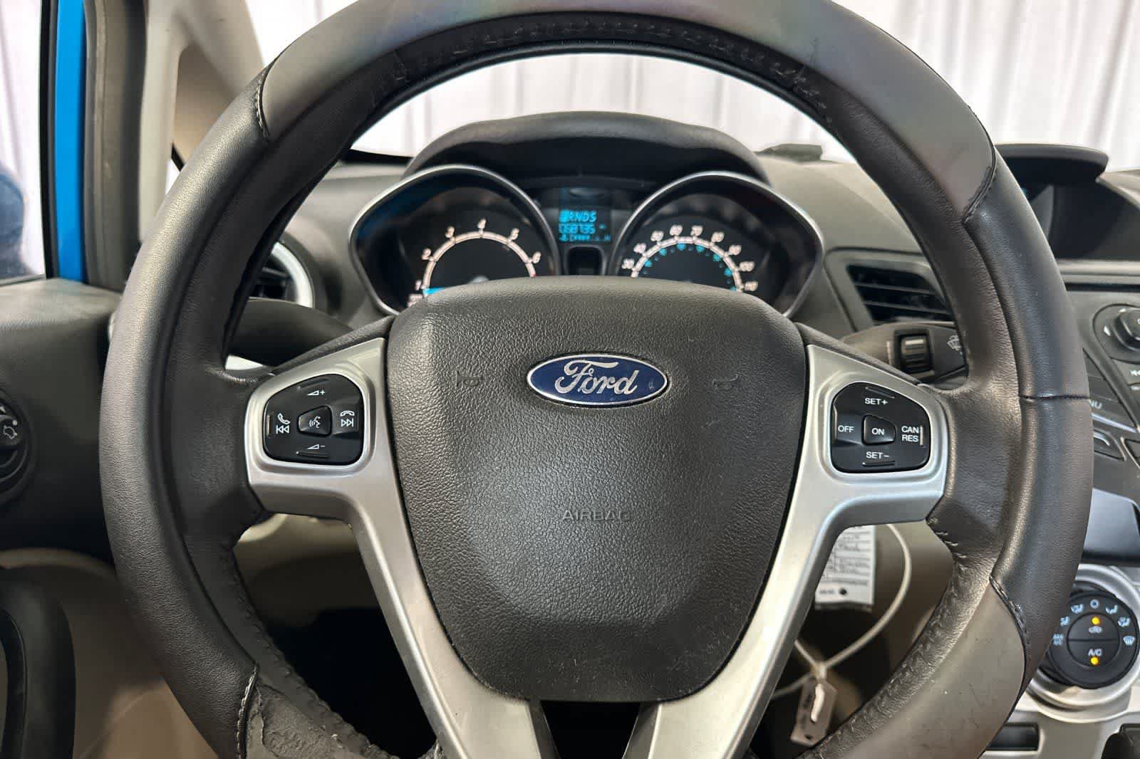 Used 2015 Ford Fiesta SE FWD image 22
