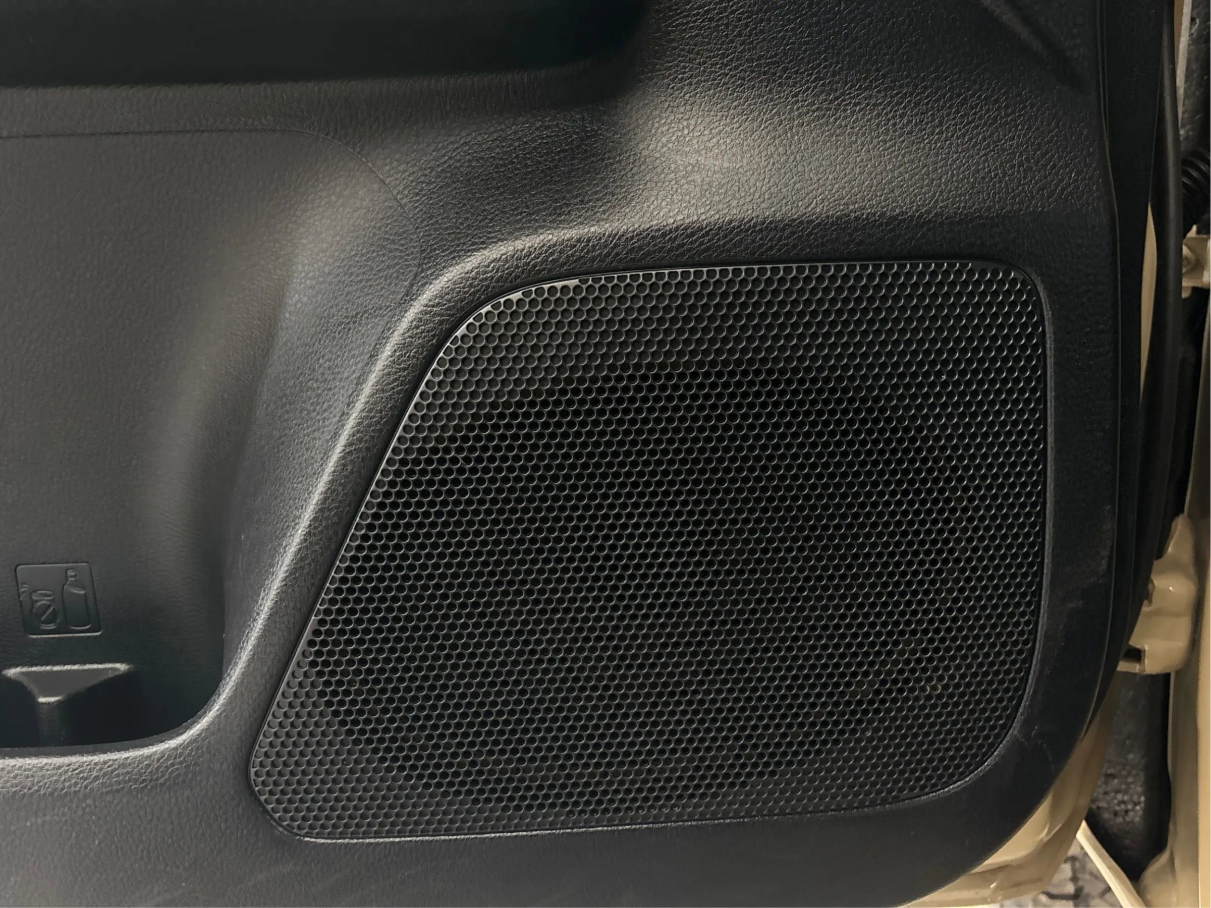 Used 2018 Toyota Tacoma SR5 AWD/4WD image 38