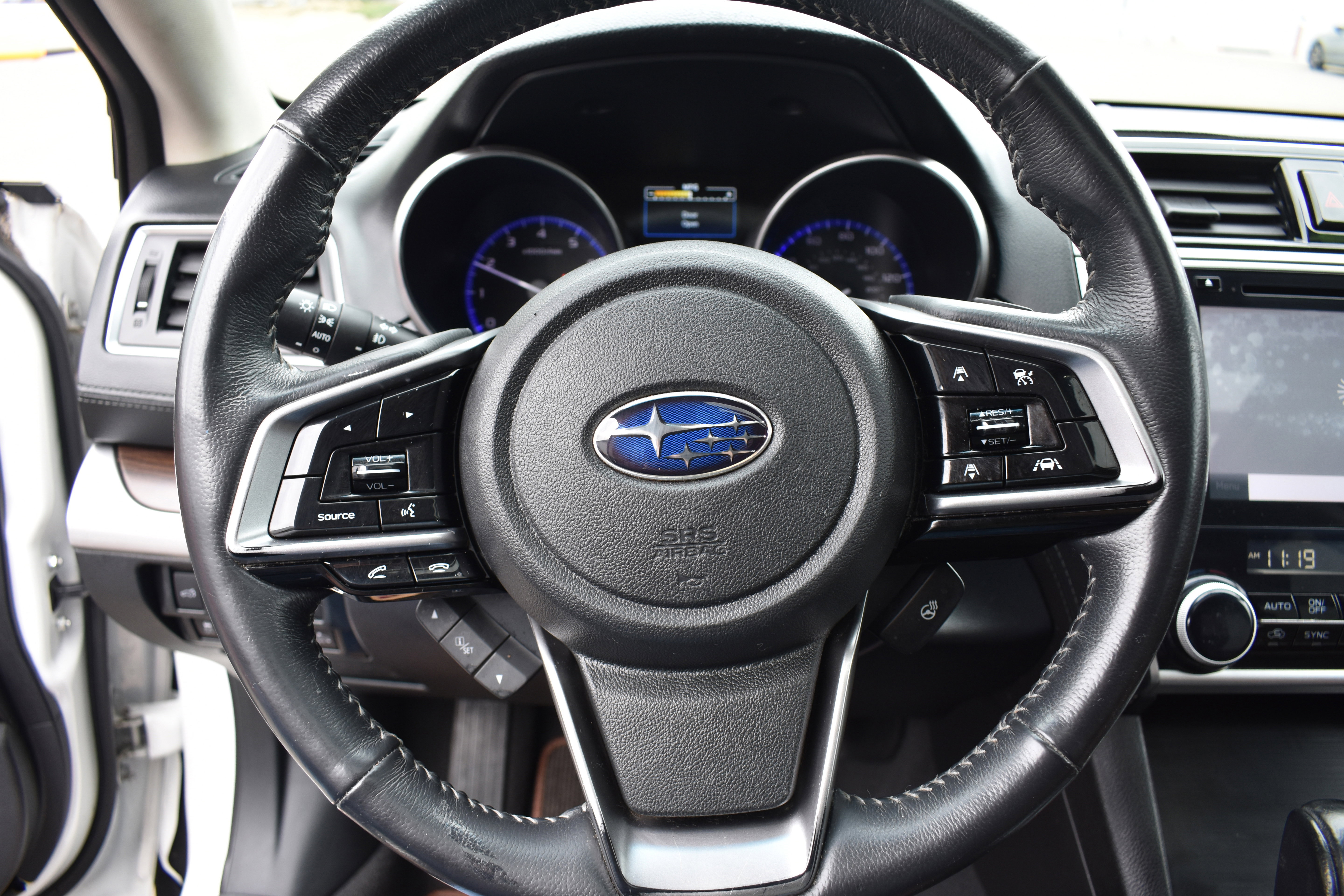 Used 2018 Subaru Outback 2.5i Touring w/ Popular Package #3 image 13