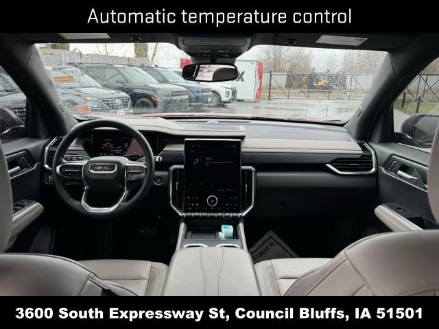 Used 2024 GMC Acadia Elevation w/ Luxury Package AWD/4WD image 16