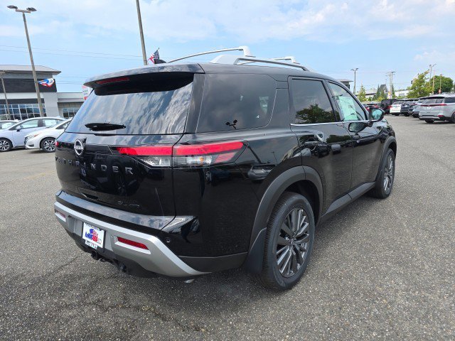 New 2025 Nissan Pathfinder SL w/ SL Premium Package image 4