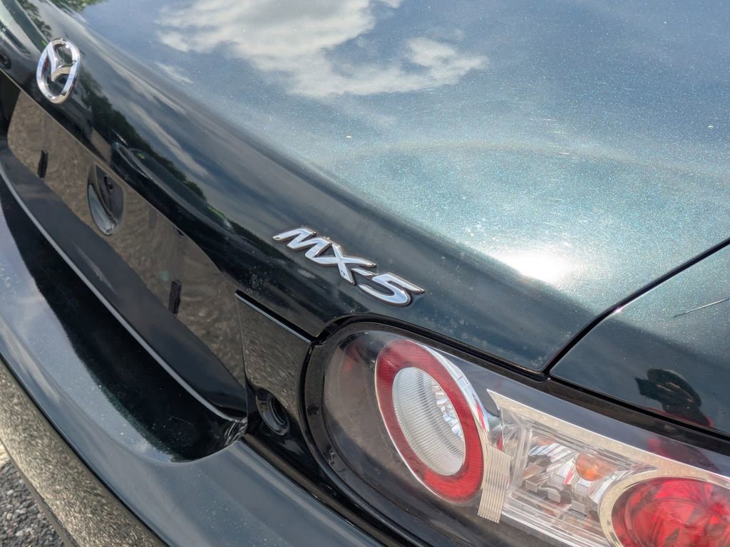 Used 2008 MAZDA MX-5 Miata Grand Touring w/ Premium Pkg RWD image 10