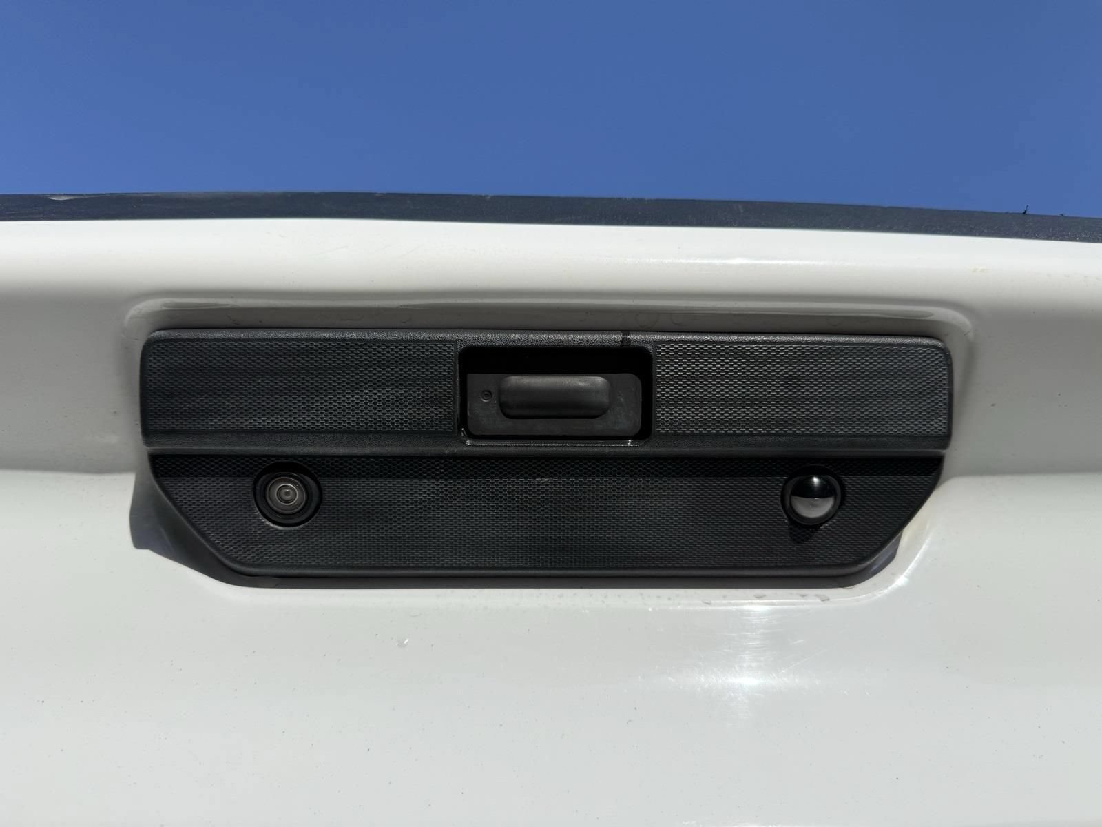 Used 2021 Chevrolet Silverado 1500 LT AWD/4WD image 10
