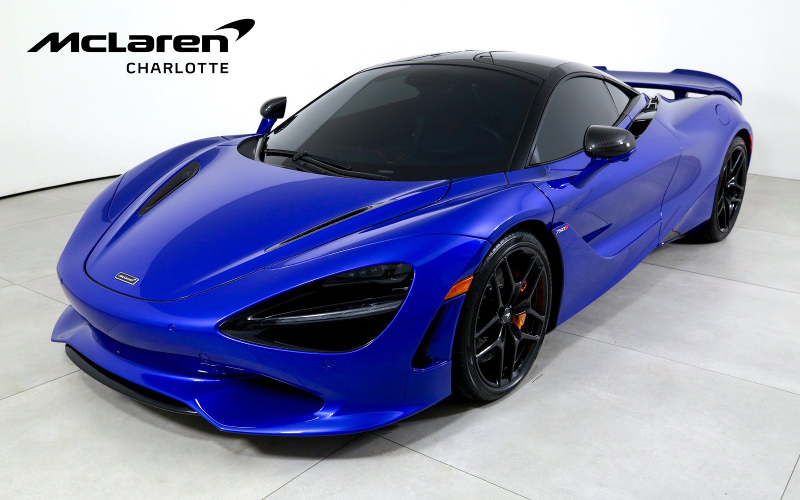 Used 2025 McLaren 750S RWD image 1