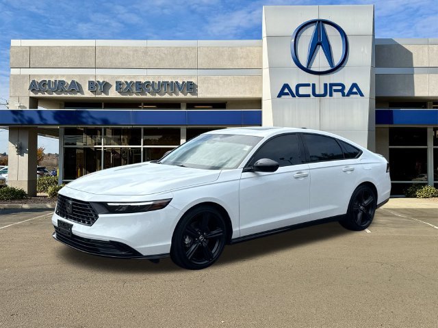 Used 2025 Honda Accord Sport image 3