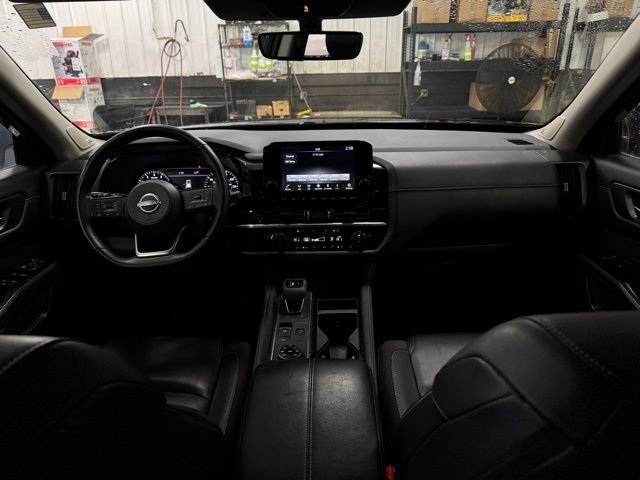 Used 2023 Nissan Pathfinder SL image 23