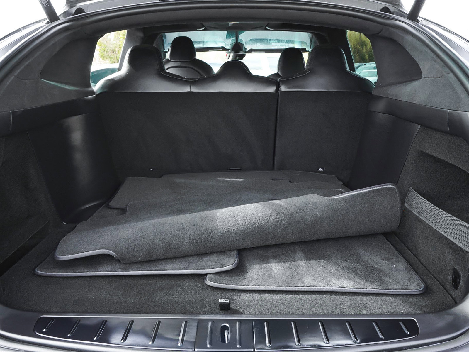 Used 2024 Tesla Model X image 48