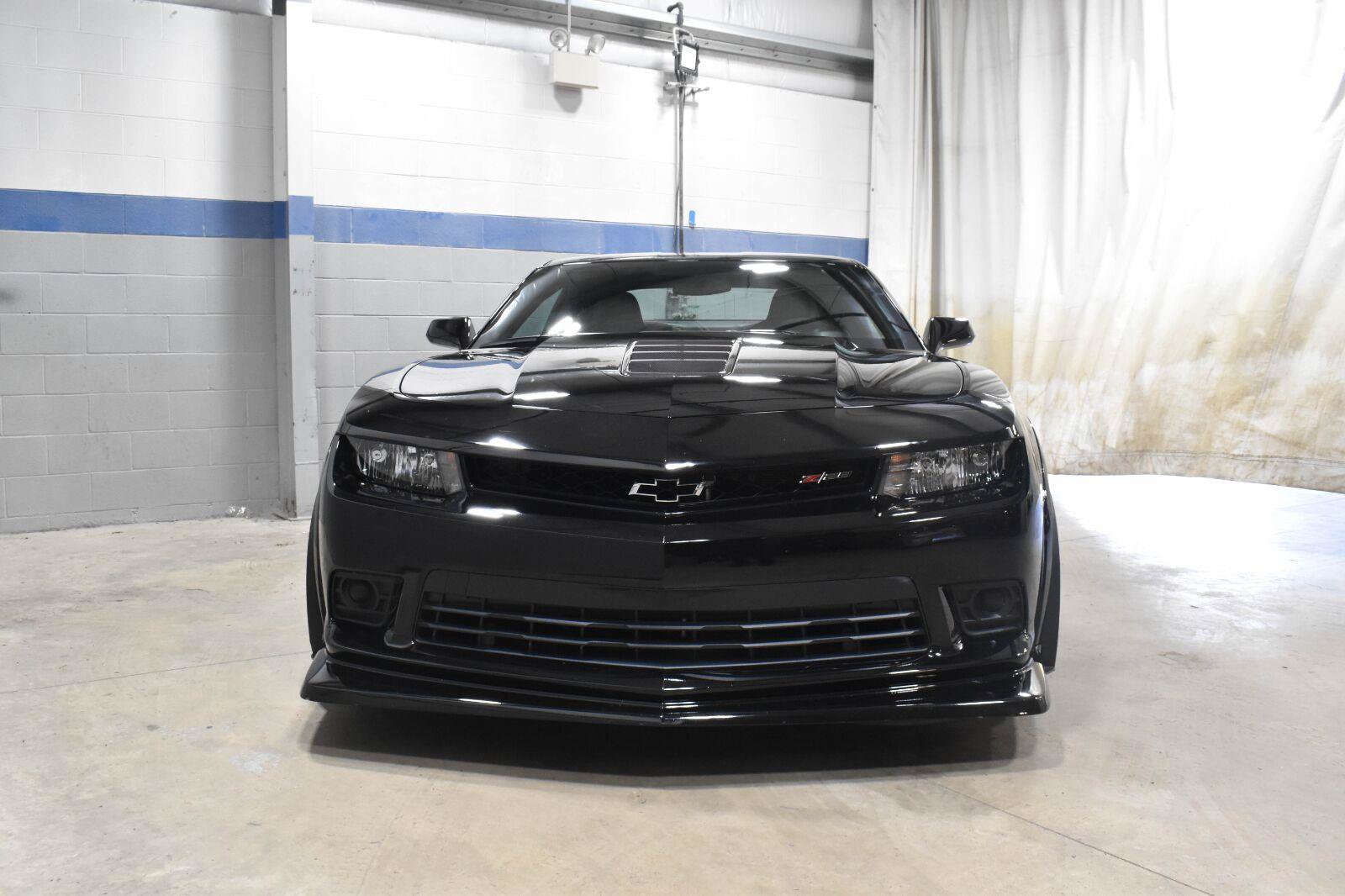 Used 2015 Chevrolet Camaro Z/28 RWD image 23