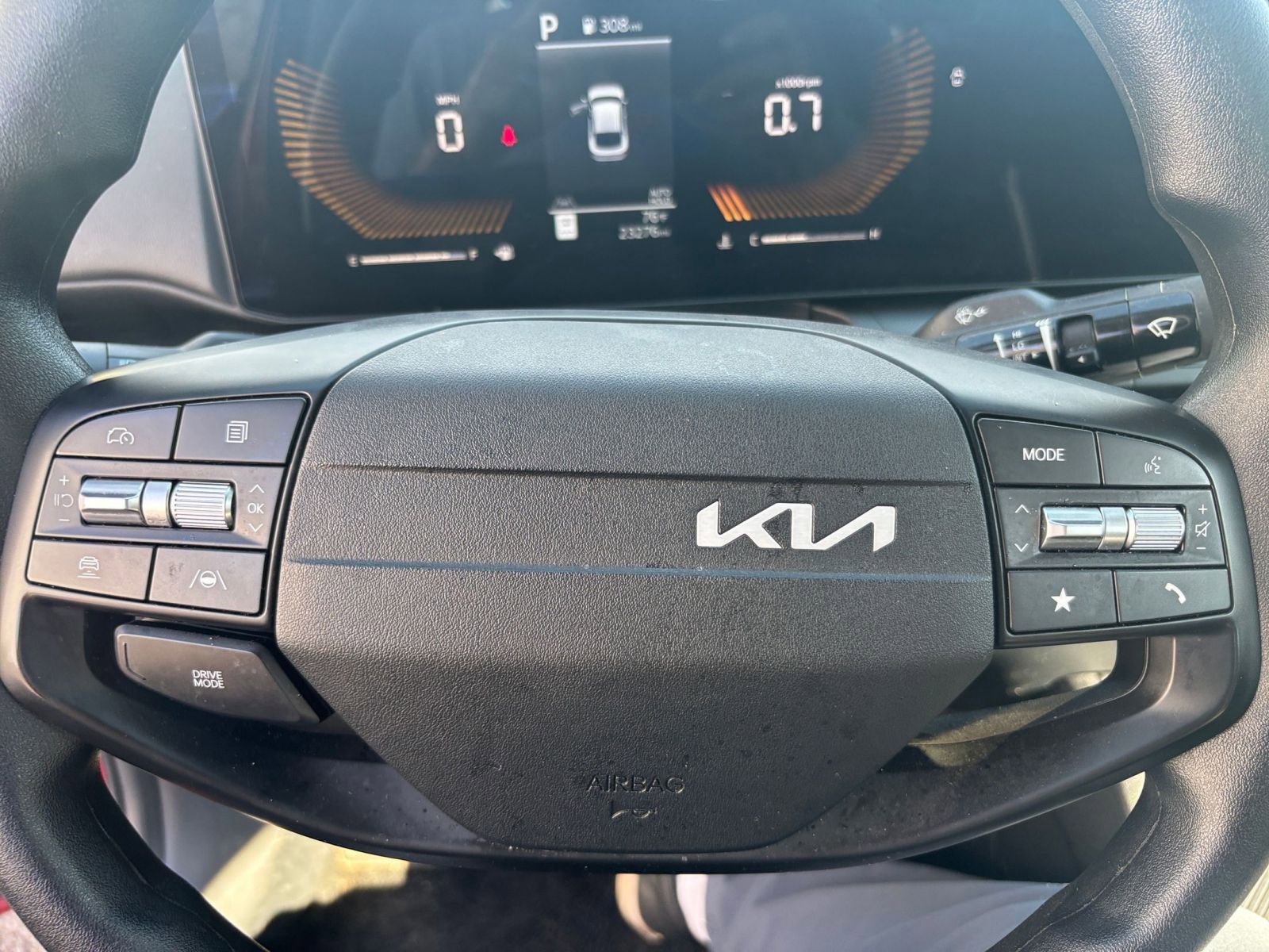 Used 2025 Kia K4 FWD image 27
