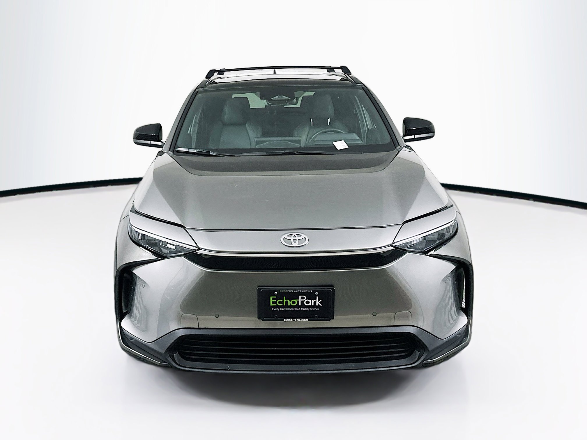 Used 2025 Toyota bZ4X FWD image 2