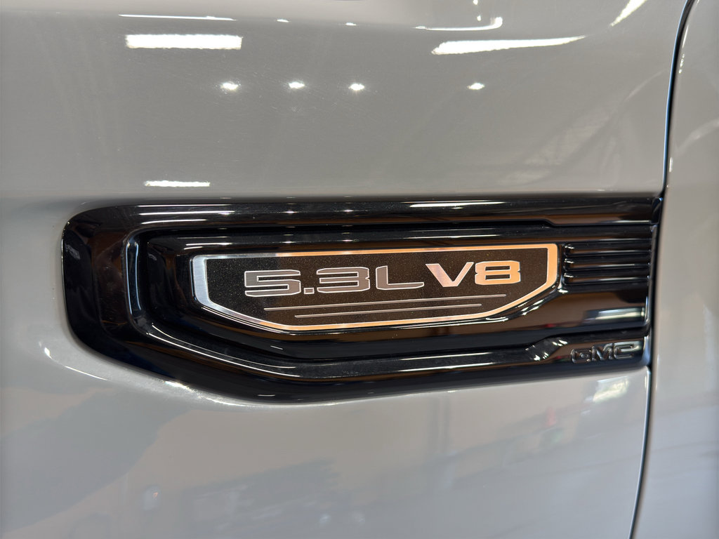 Used 2024 GMC Sierra 1500 Pro w/ Graphite Edition AWD/4WD image 10