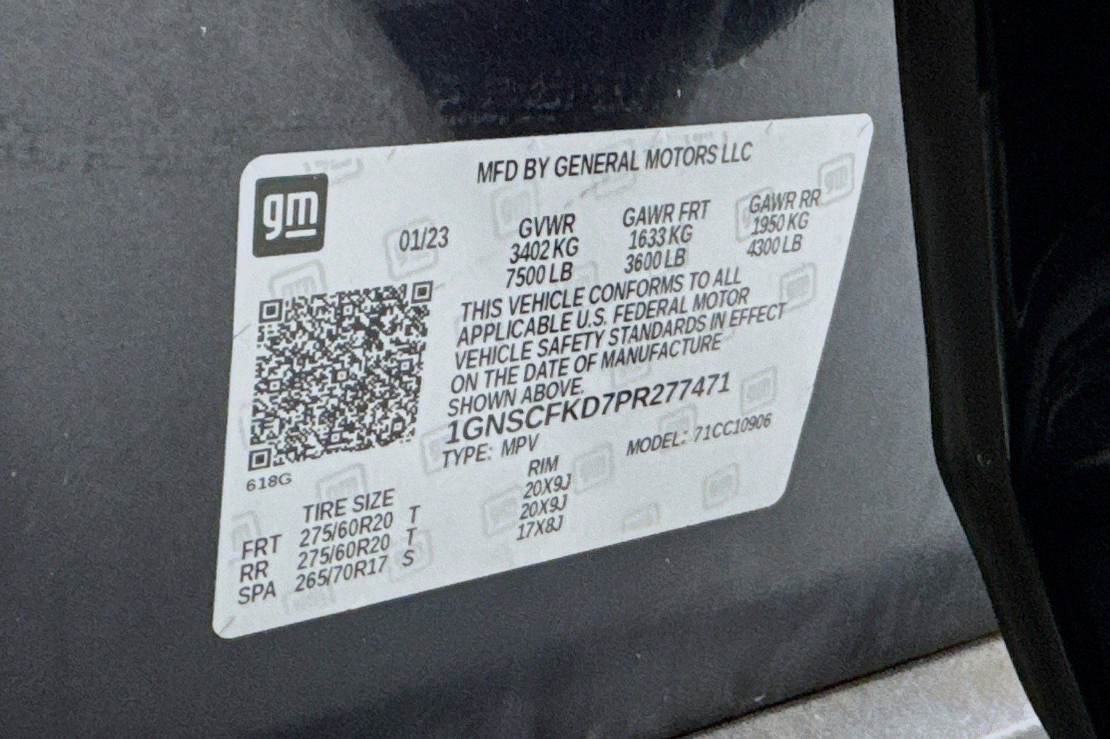 Used 2023 Chevrolet Suburban Premier image 25