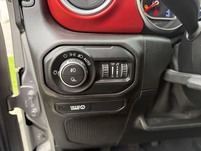Used 2020 Jeep Gladiator Rubicon AWD/4WD image 17