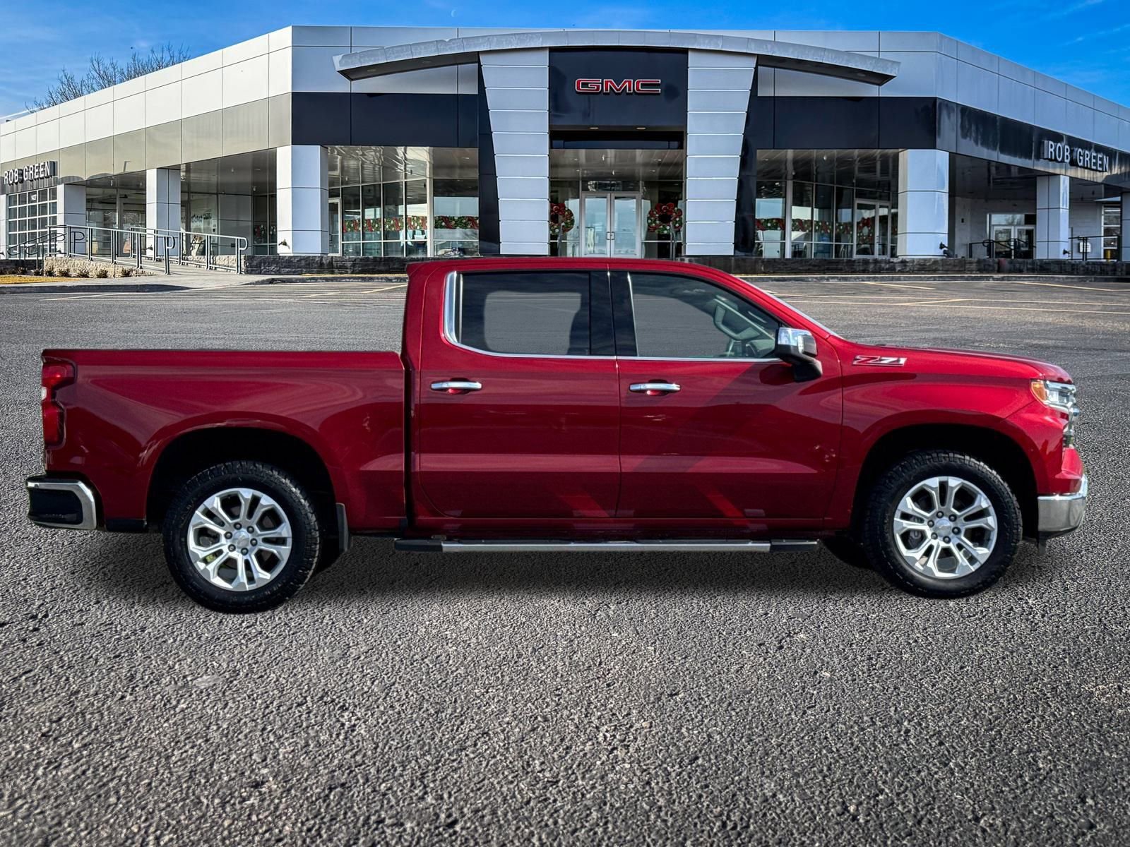 Used 2024 Chevrolet Silverado 1500 LTZ image 2