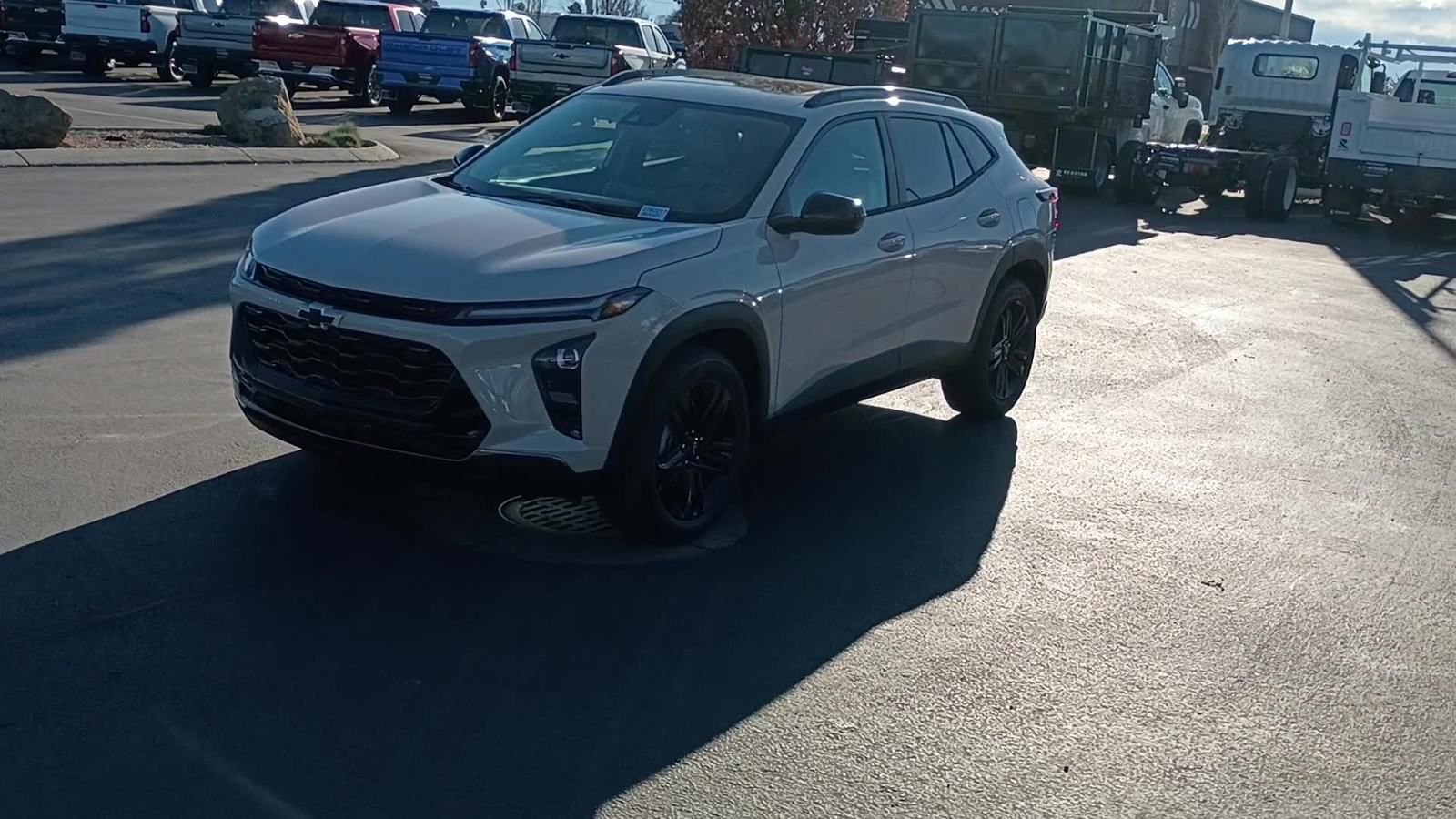 New 2026 Chevrolet Trax ACTIV w/ Sunroof Package