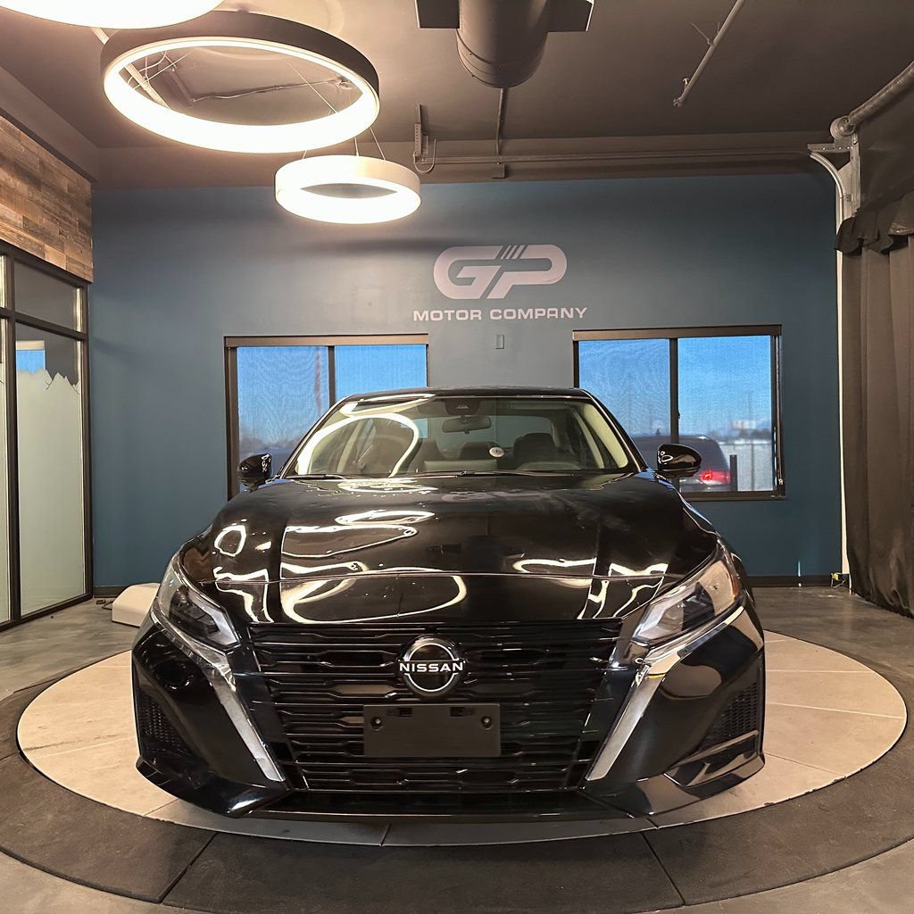 Used 2023 Nissan Altima 2.5 SL AWD/4WD image 8