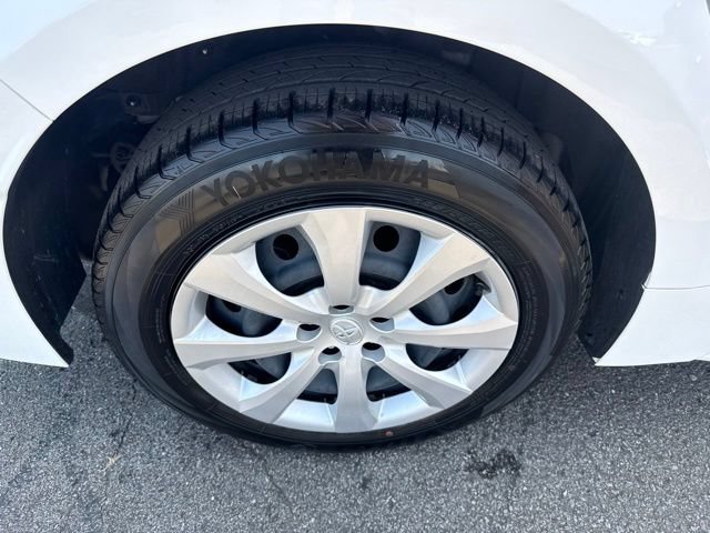 Used 2026 Toyota Corolla LE FWD image 14