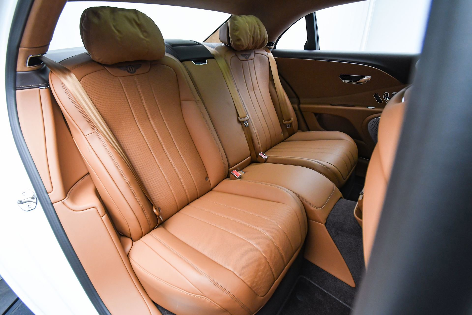 New 2026 Bentley Flying Spur Plug-In Hybrid AWD/4WD image 46