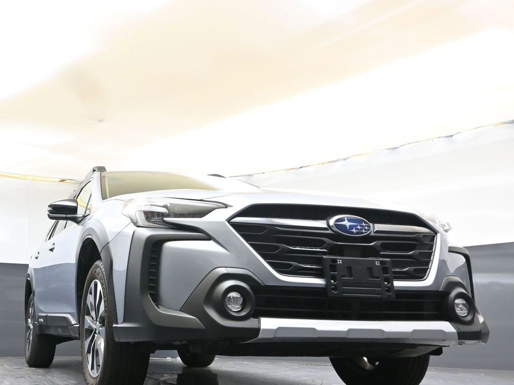 Used 2024 Subaru Outback Limited image 35