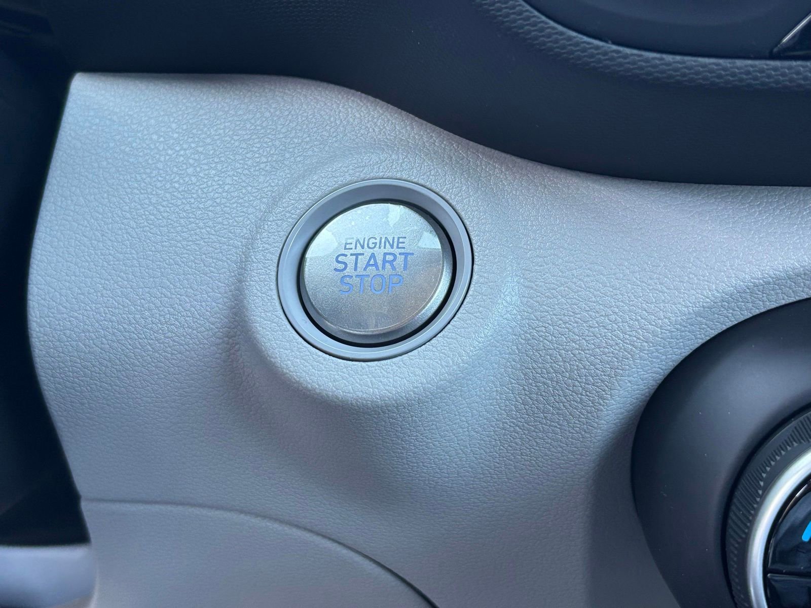 New 2026 Hyundai Venue SEL FWD image 18