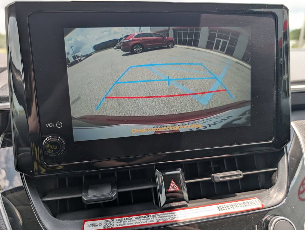 Used 2025 Toyota Corolla LE FWD image 14