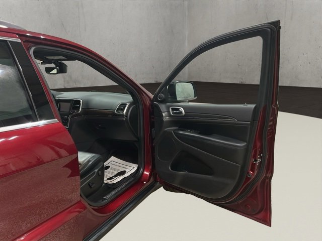 Used 2018 Jeep Grand Cherokee Limited image 18