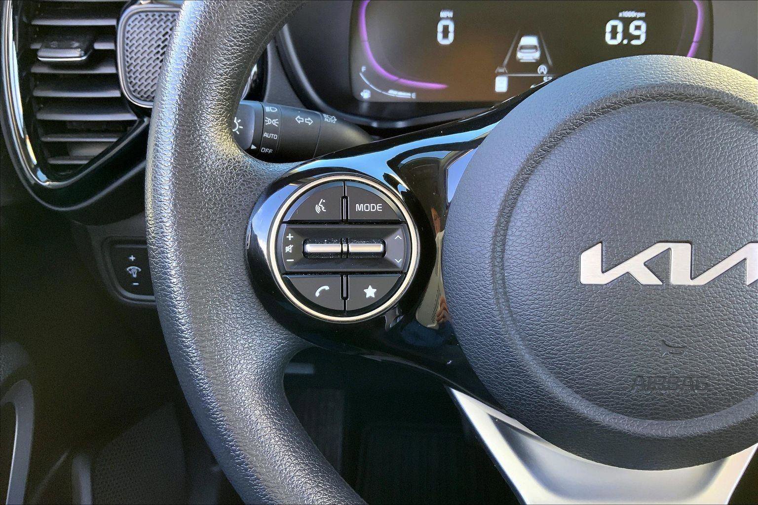 Used 2023 Kia Soul S image 17