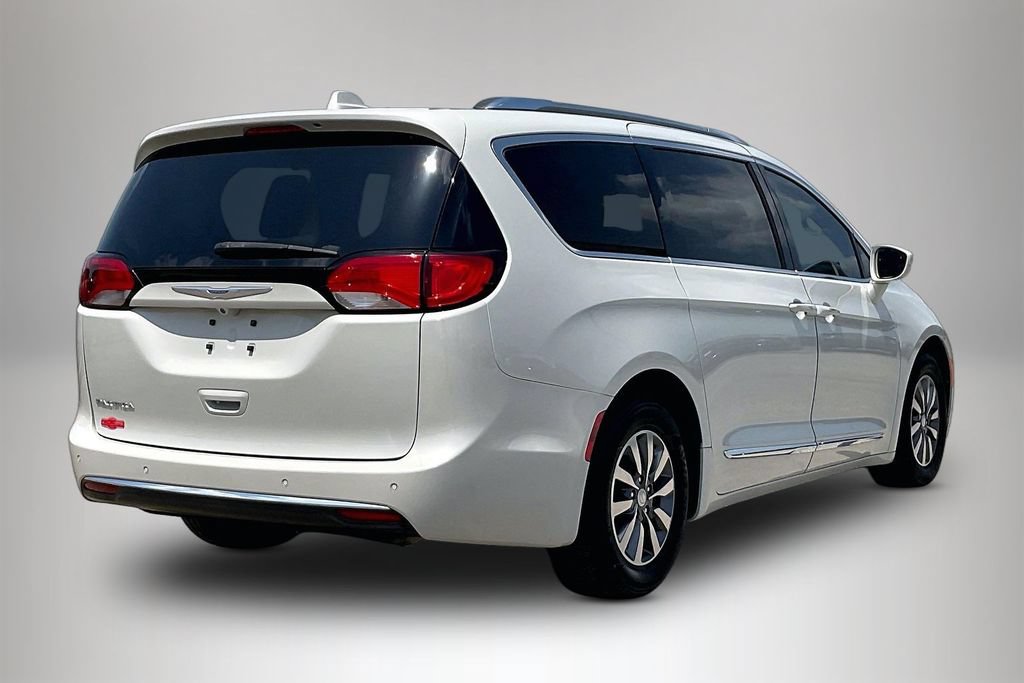 Certified 2019 Chrysler Pacifica Touring-L Plus FWD image 5