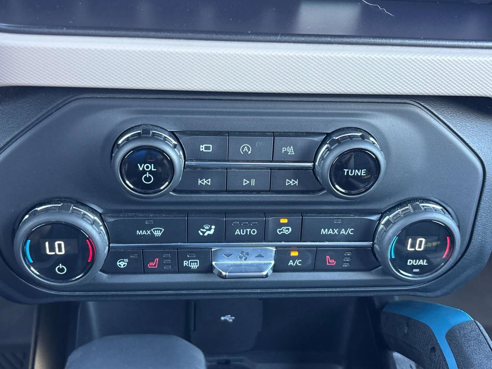 Used 2021 Ford Bronco 2-Door AWD/4WD image 25
