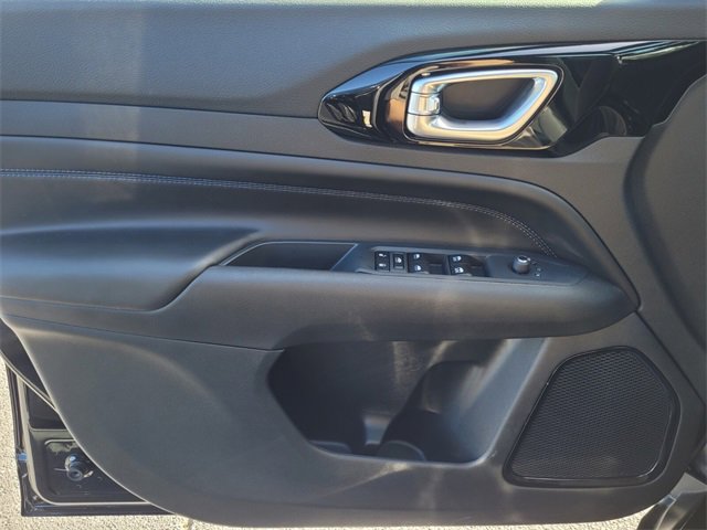 New 2026 Jeep Compass Limited image 15