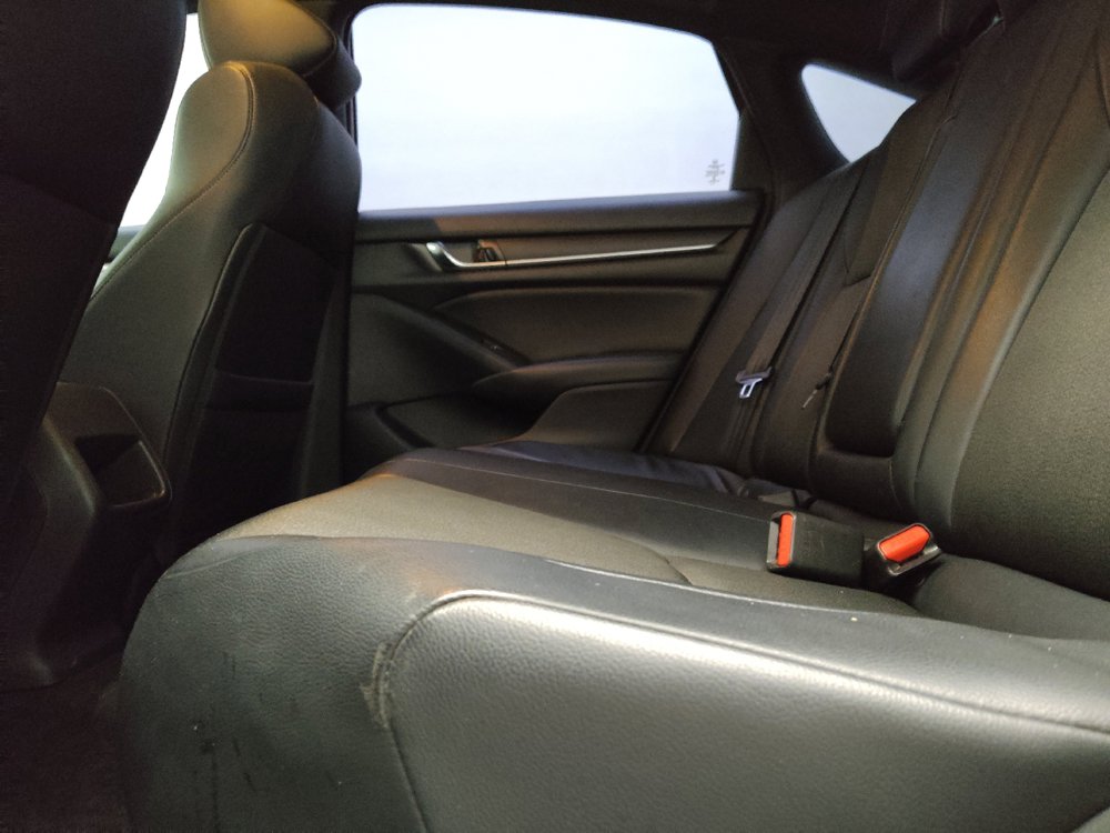 Used 2018 Honda Accord Sport image 18