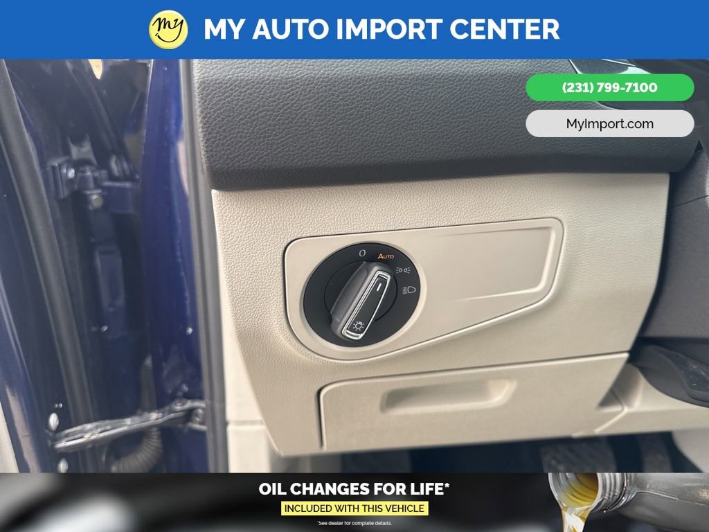 Used 2022 Volkswagen Tiguan SE image 15