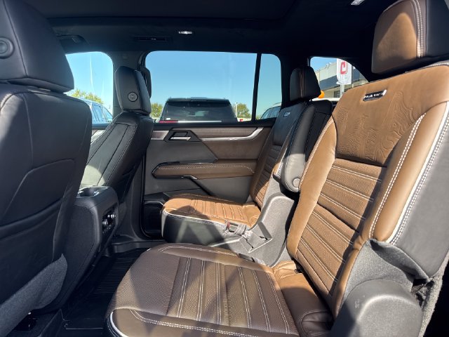 New 2027 GMC Acadia Denali Ultimate w/ LPO, Floor Liner Package FWD image 11