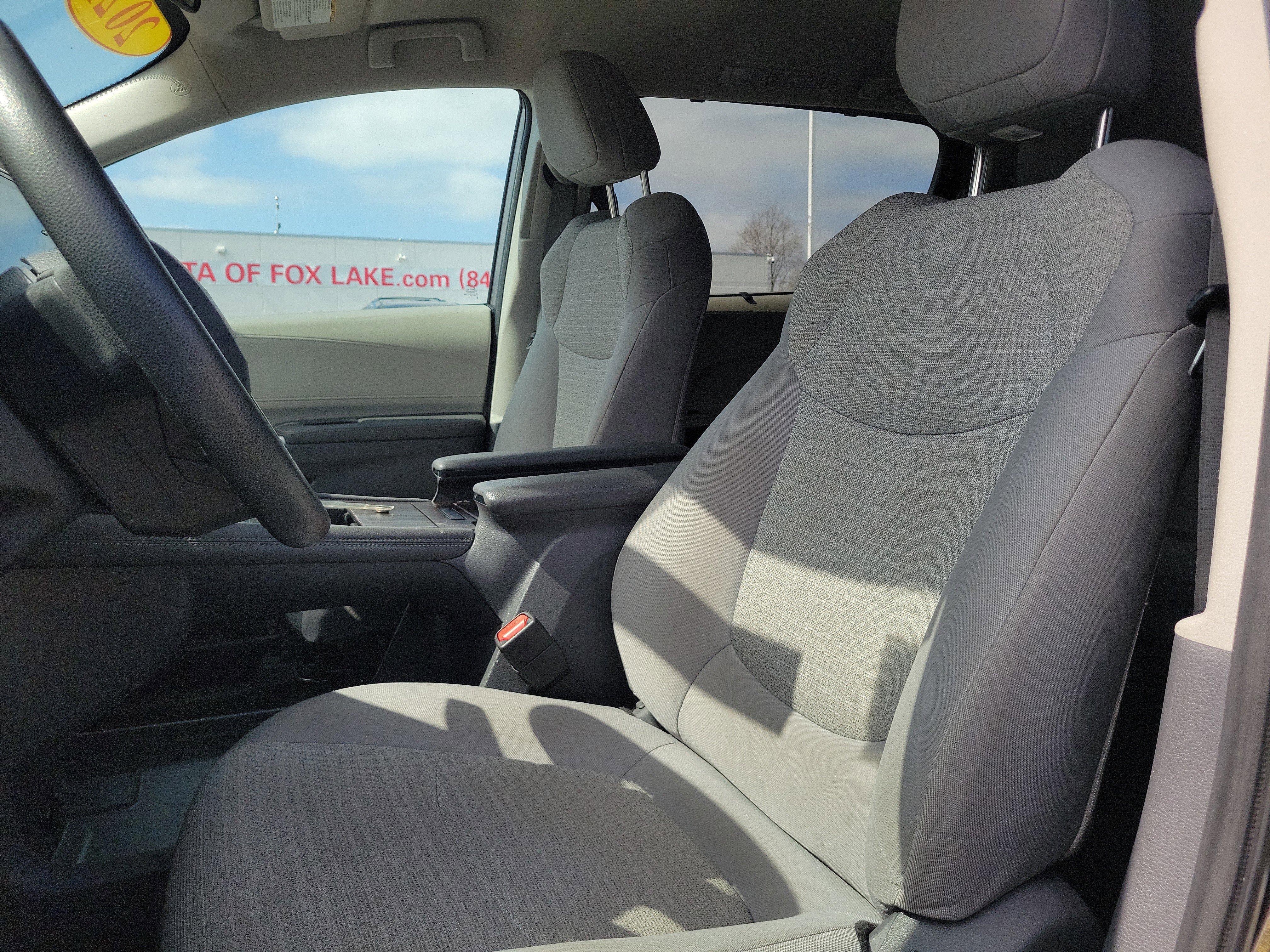 Used 2021 Toyota Sienna LE image 16