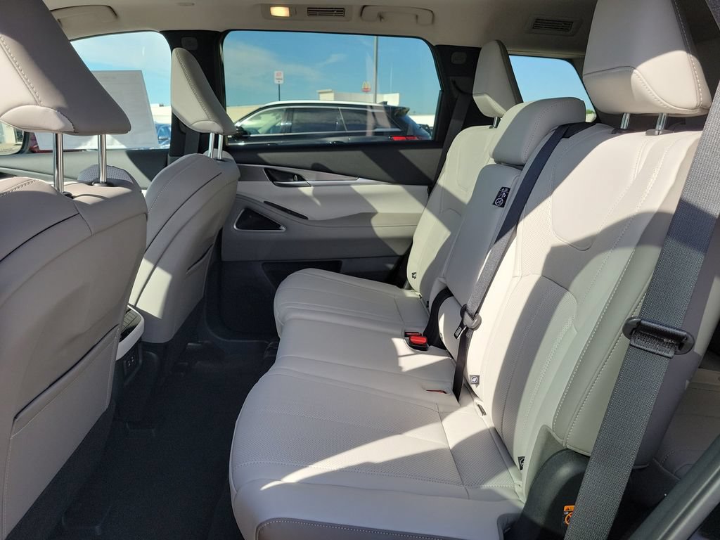 New 2027 INFINITI QX60 Luxe w/ Cargo Package AWD/4WD image 15