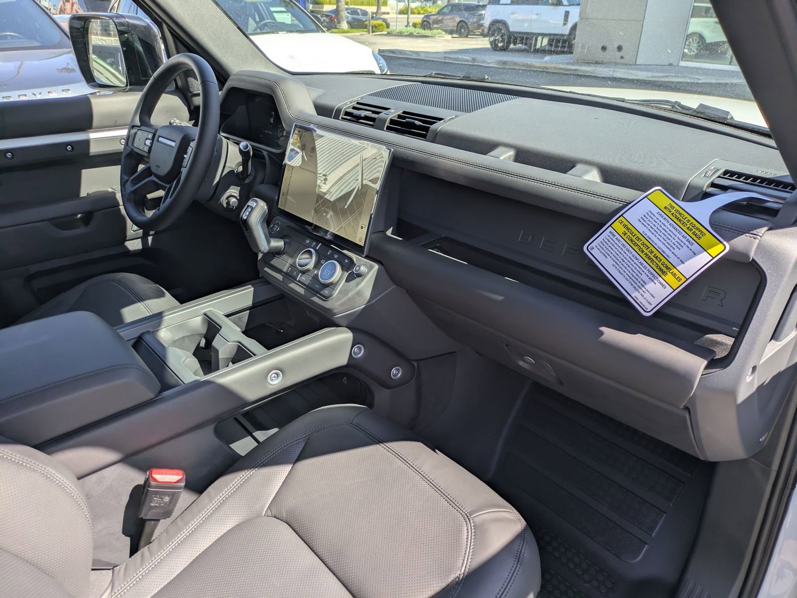 New 2026 Land Rover Defender 110 X-Dynamic SE AWD/4WD image 34