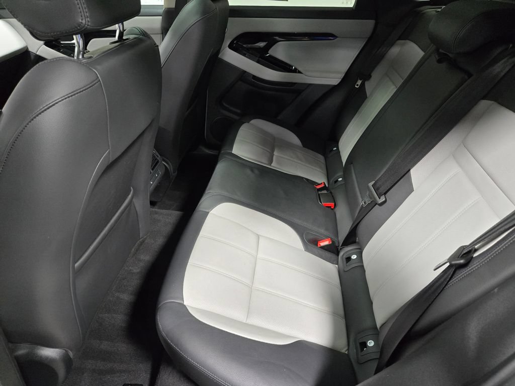 Used 2025 Land Rover Range Rover Evoque Dynamic SE AWD/4WD image 32