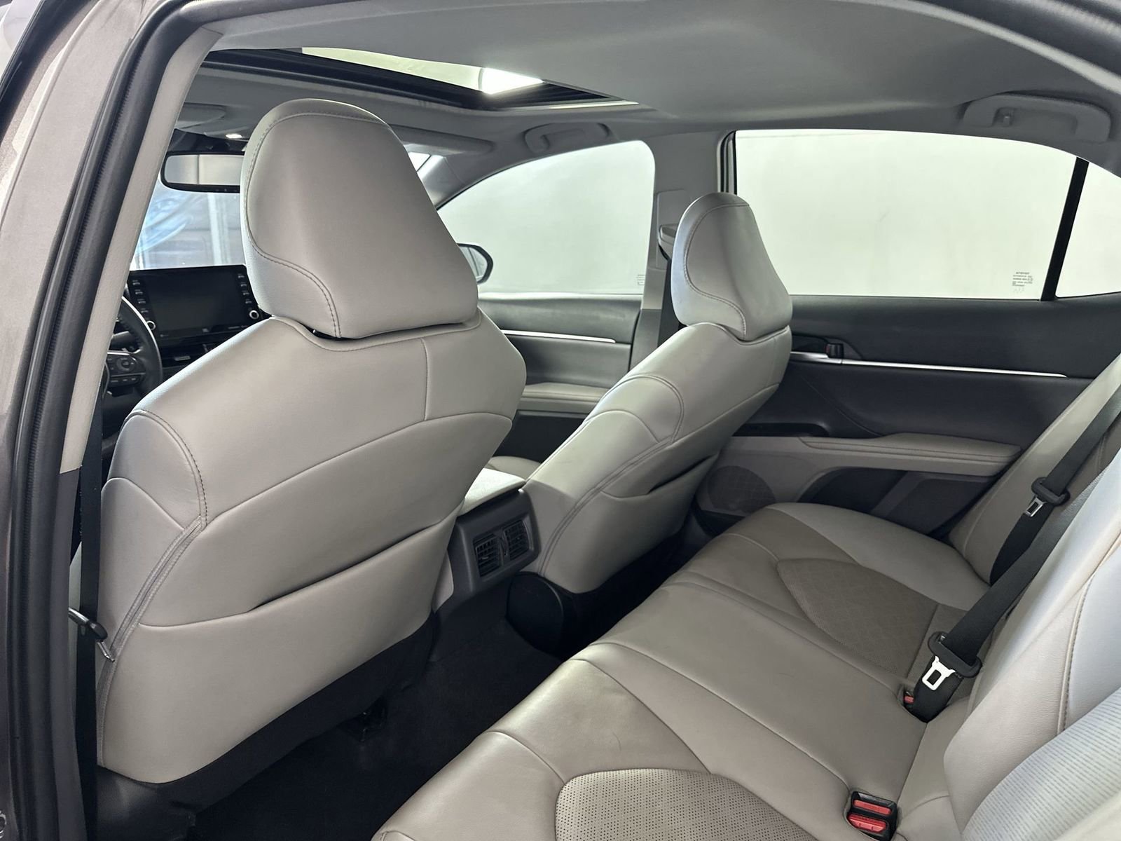 Used 2024 Toyota Camry XSE w/ Navigation Package image 24